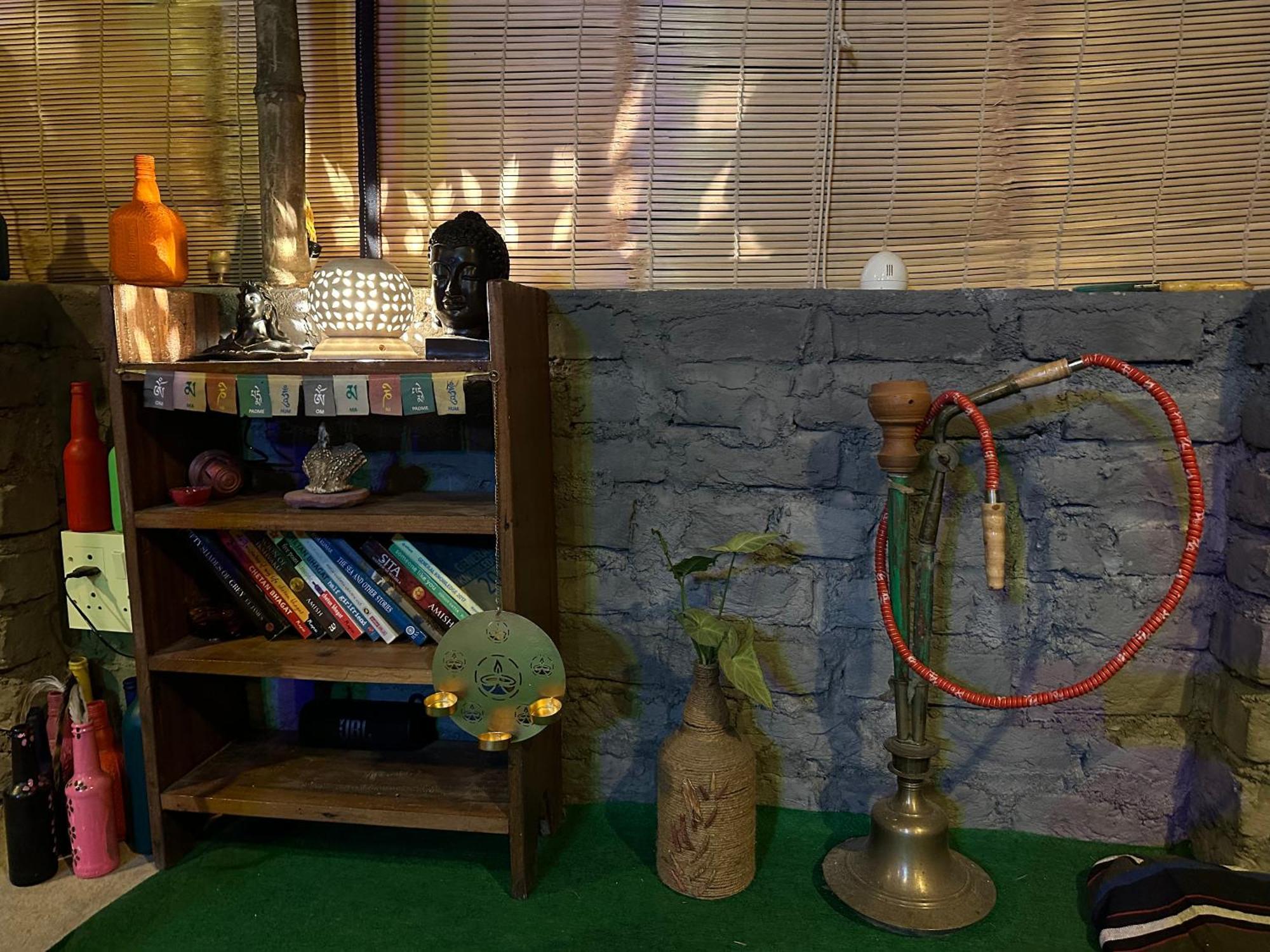 Dreamwoods A Travellers Farm Hostel Дхарамсала Екстериор снимка